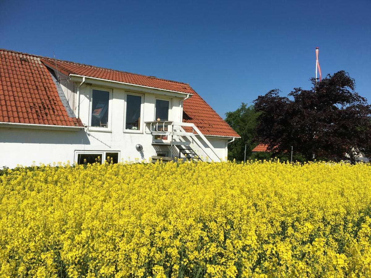 Margretelyst Bed and Breakfast Farsø Exterior foto